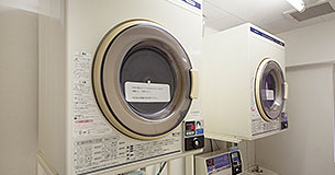 投幣式洗衣機、自動販賣機